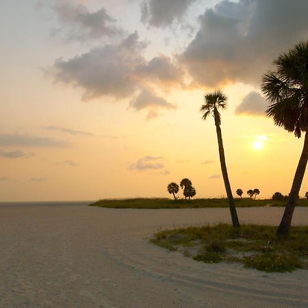 South Beach Oceanfront Resort St. Pete Beach Exterior foto